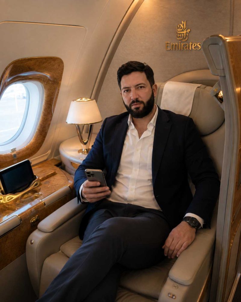 Janu Huerta en avión